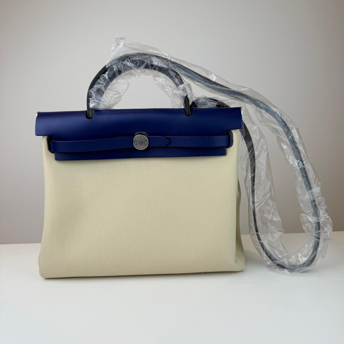 Hermes Bicolor Herbag Zip 31 PM Retourne Toile Vache Hunter Bag