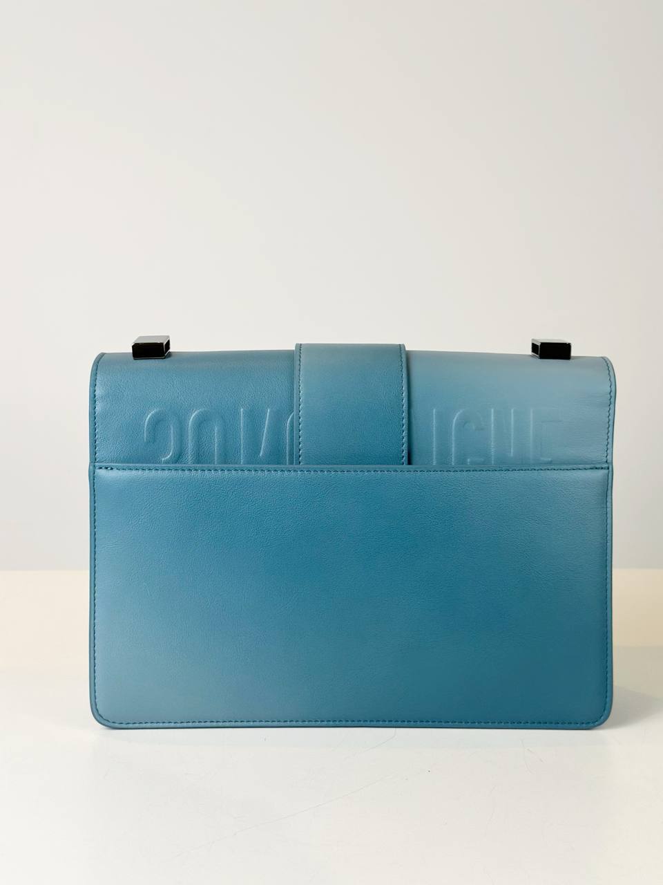 CHRISTIAN DIOR 30 MONTAIGNE MEDIUM CALFSKIN GRADIENT BLUE BAG