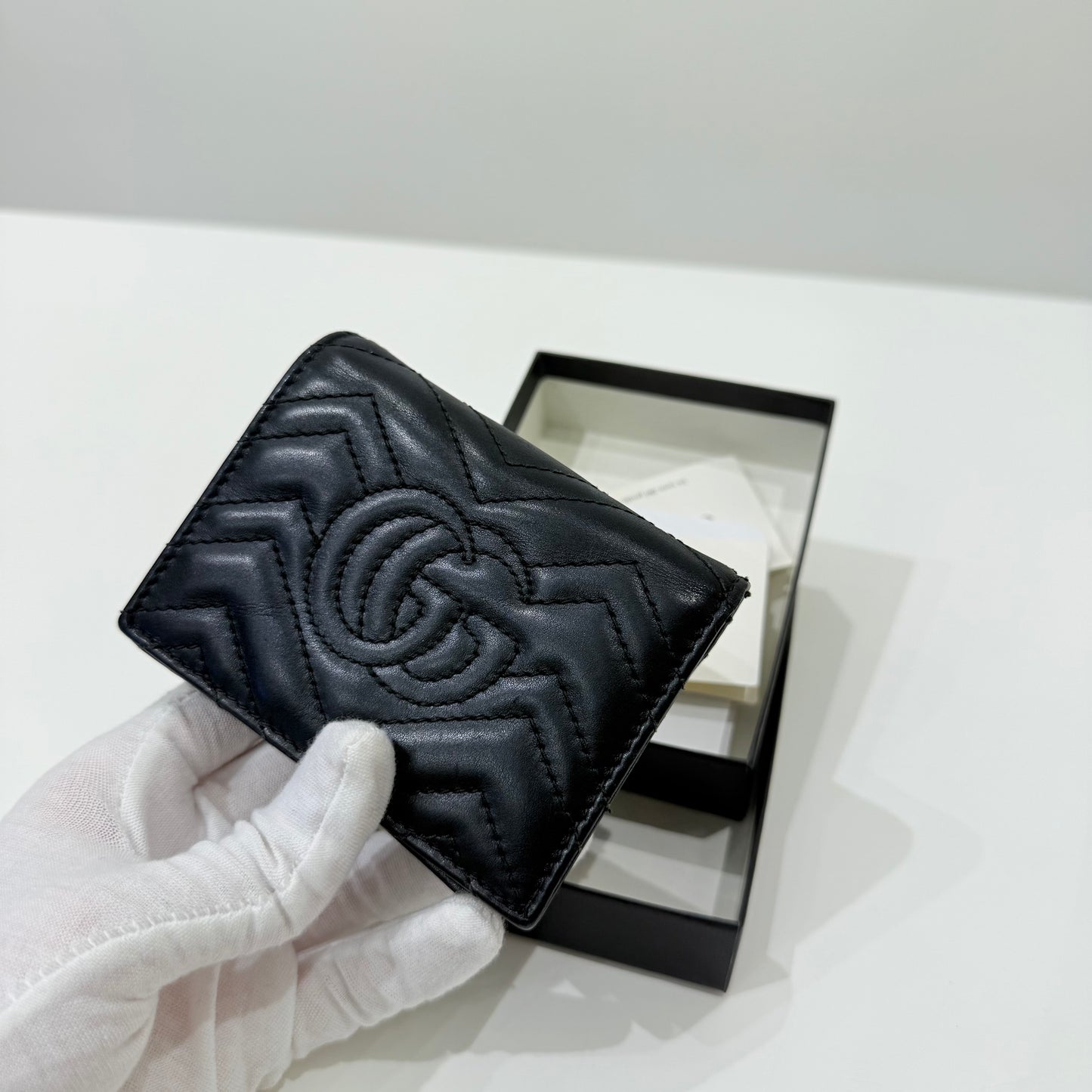 Gucci cards holder & original box