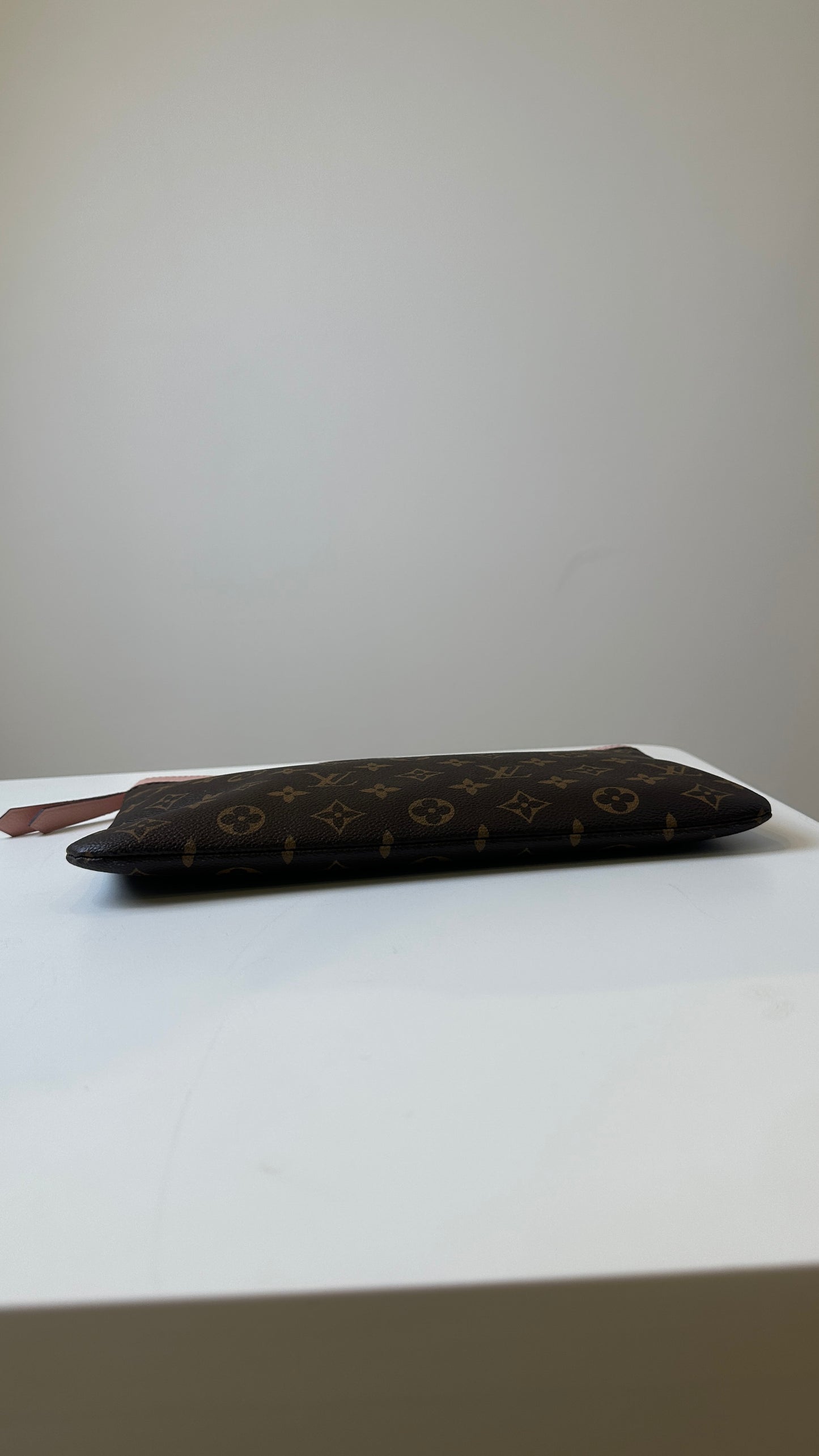 TIKTOK FOLLOWER PRICE - LV Monogram Sakura Pink Daily Handle bag