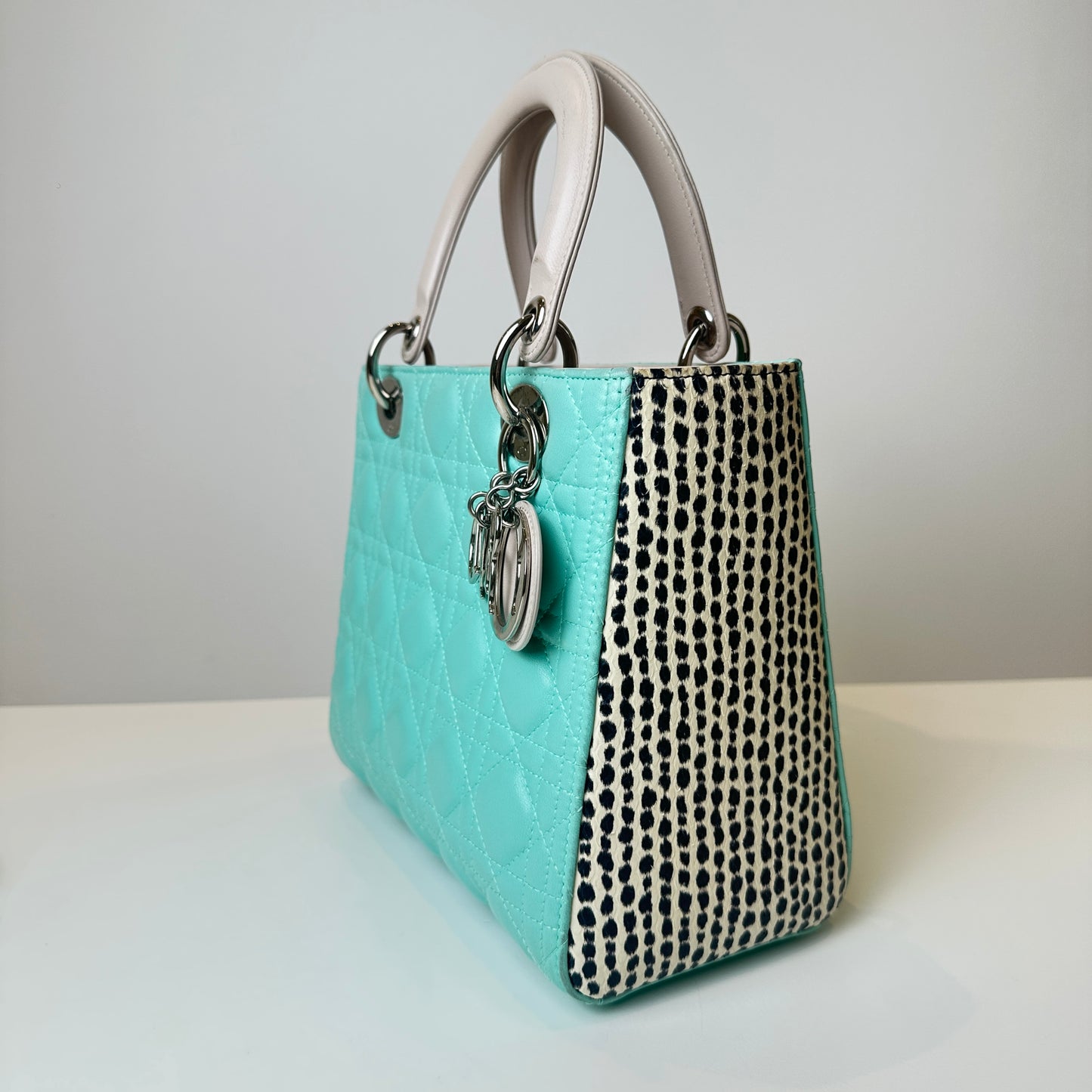 Dior Lady Dior Tiffany Blue Medium Size