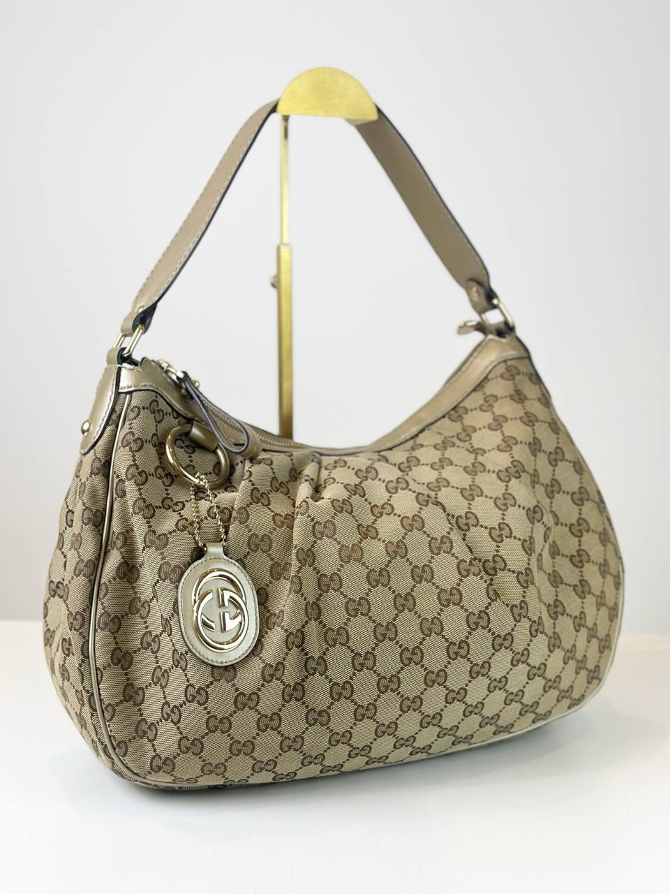 GUCCI SUKEY MEDIUM HOBO SHOULDER BAG