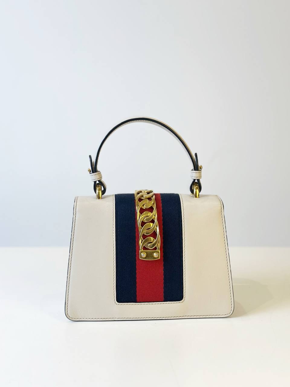GUCCI OFF WHITE LEATHER MINI WEB CHAIN SYLVIE TOP HANDLE BAG