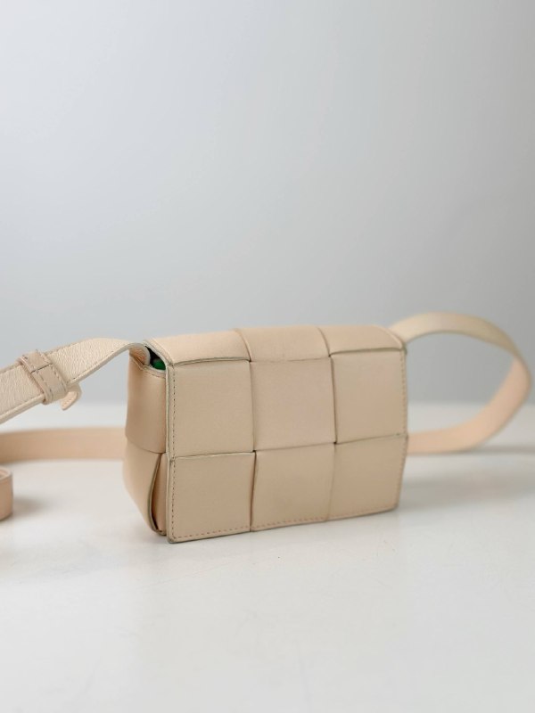 BOTTEGA VENETA CANDY CASSETTE MINI LIGHT PINK CROSSBODY BAG