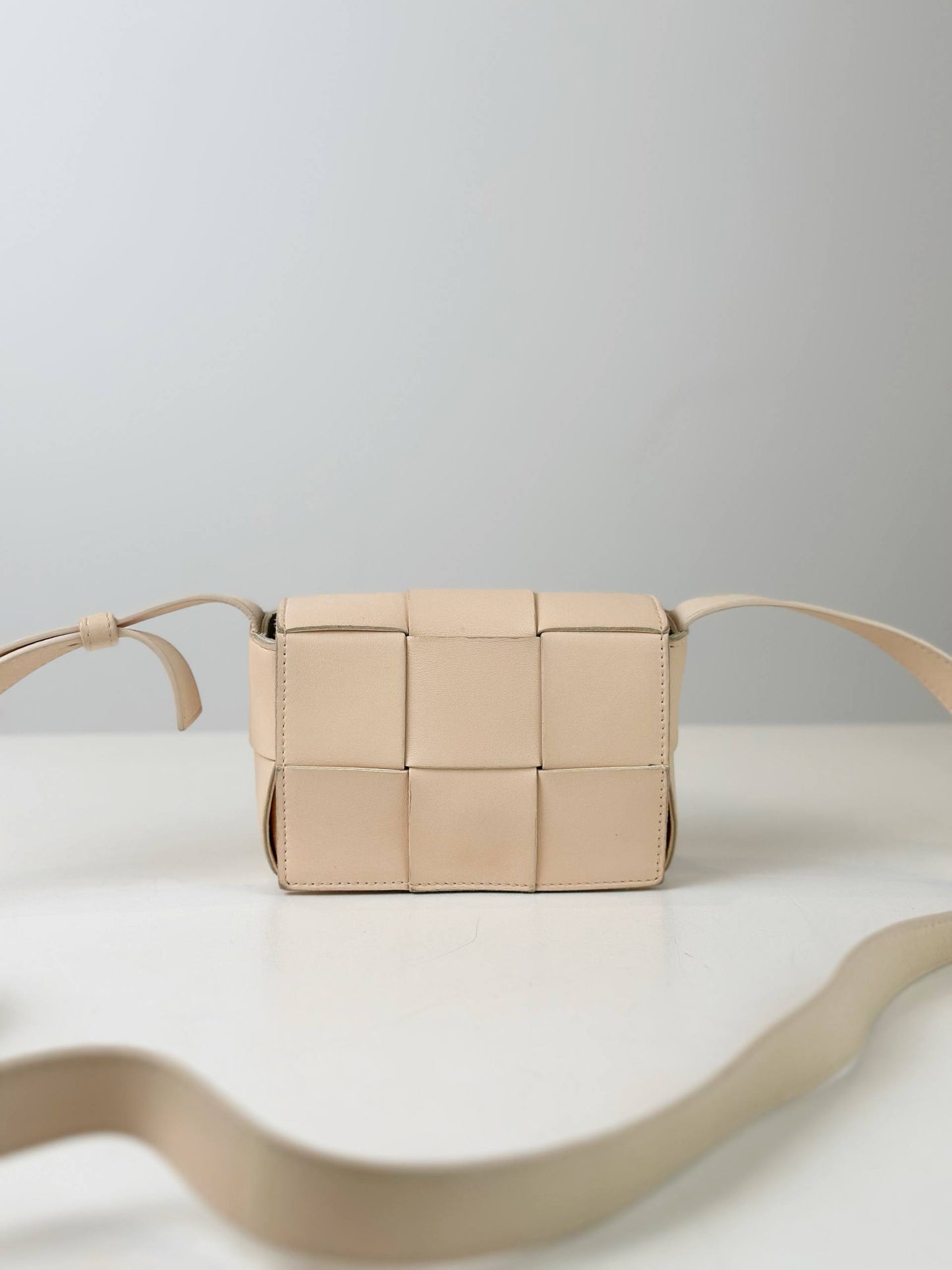 BOTTEGA VENETA CANDY CASSETTE MINI LIGHT PINK CROSSBODY BAG