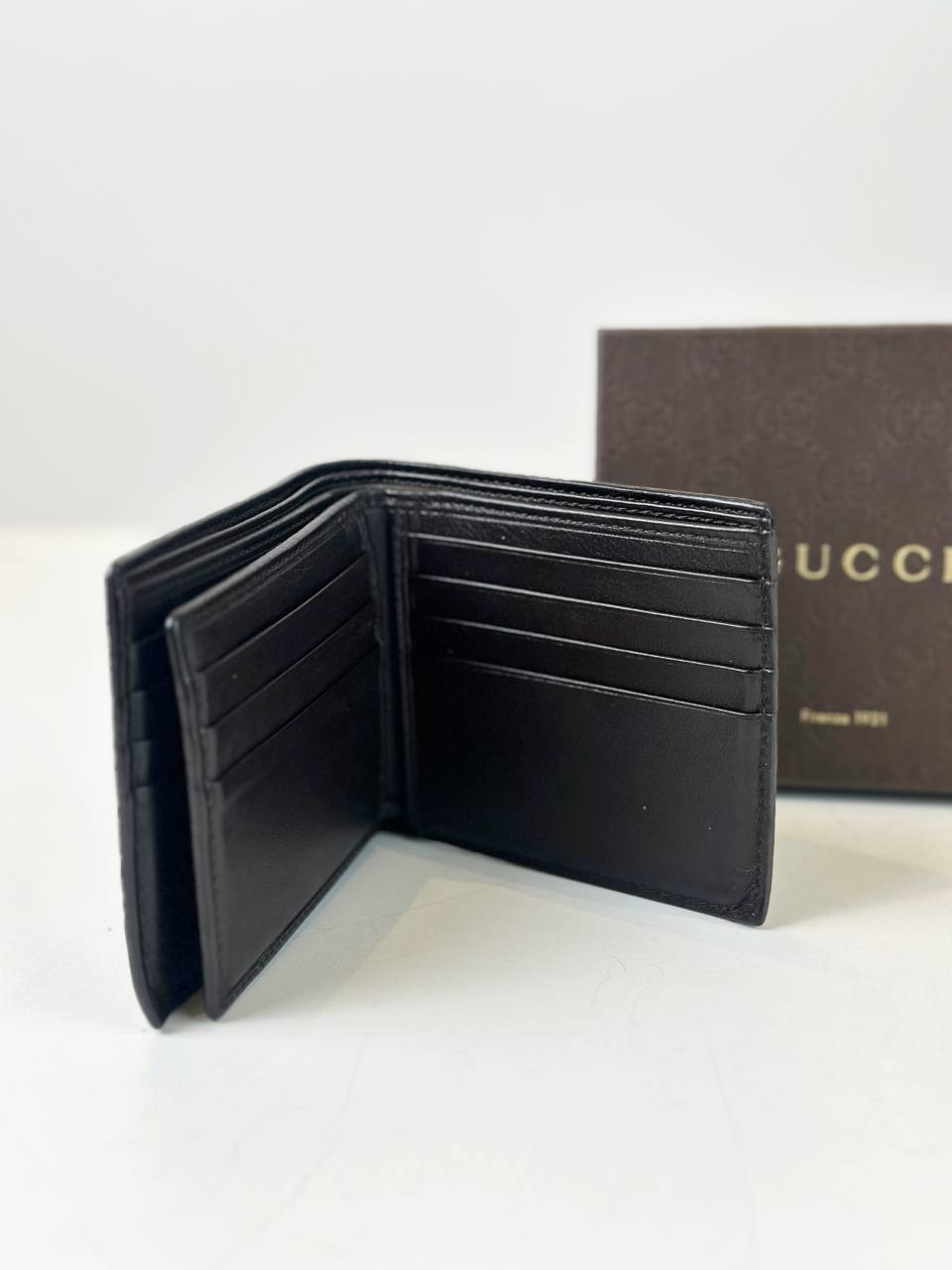 GUCCI DARK BROWN BI-FOLD WALLET