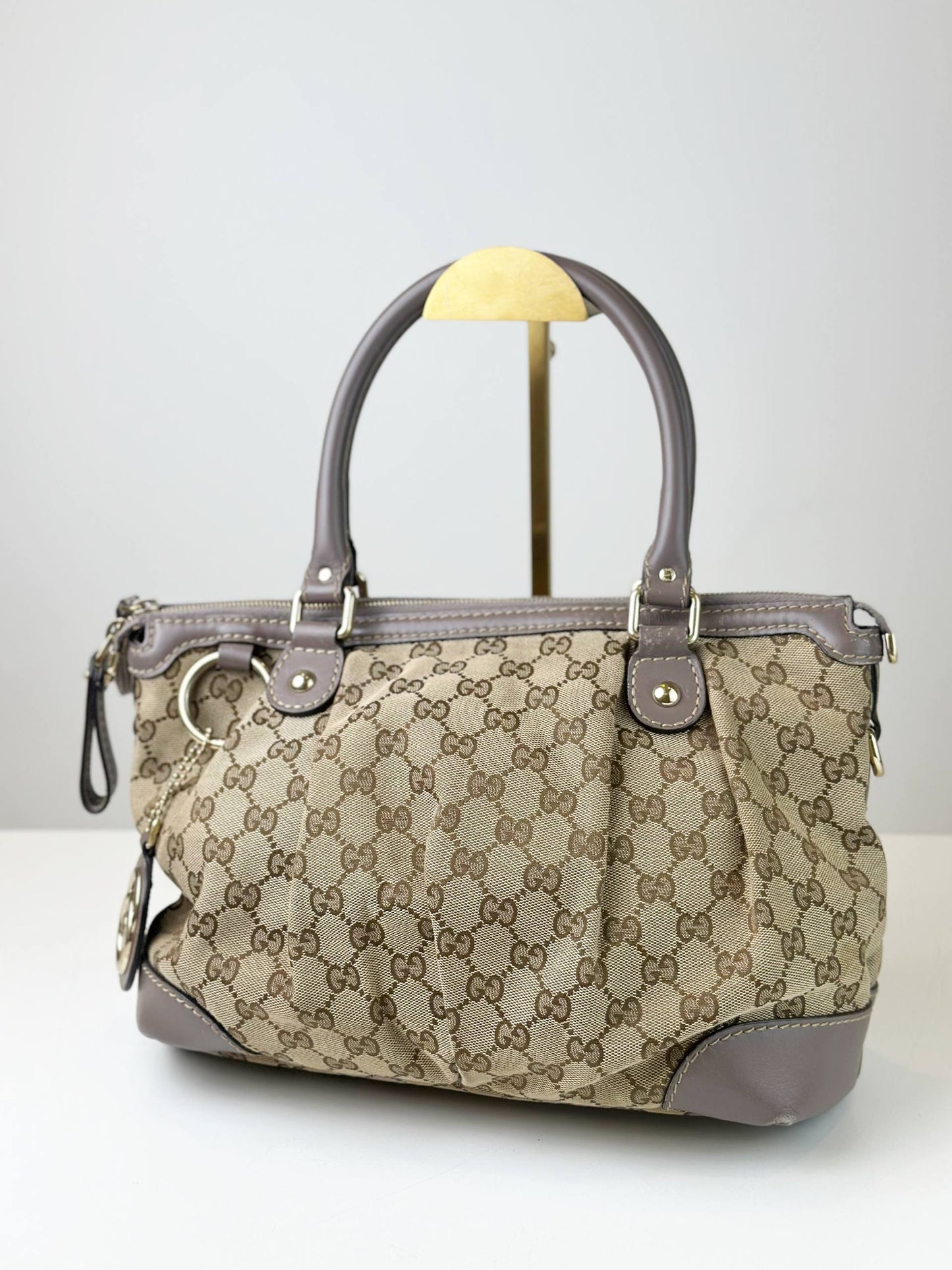 GUCCI GG CANVAS SUKEY PURPLE LEATHER HANDBAG