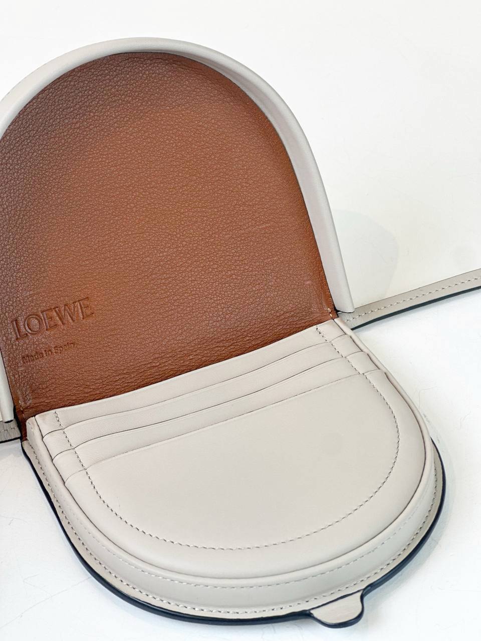 LOEWE SMALL HEEL POUCH