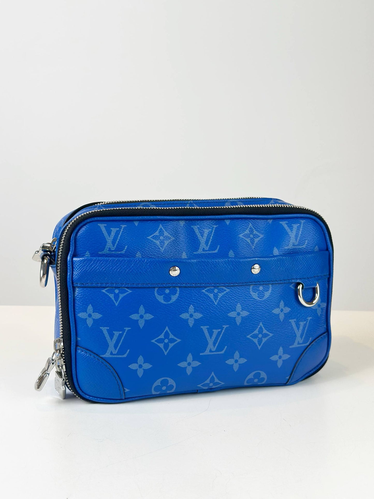 LOUIS VUITTON ALPHA BLUE MESSENGER BAG