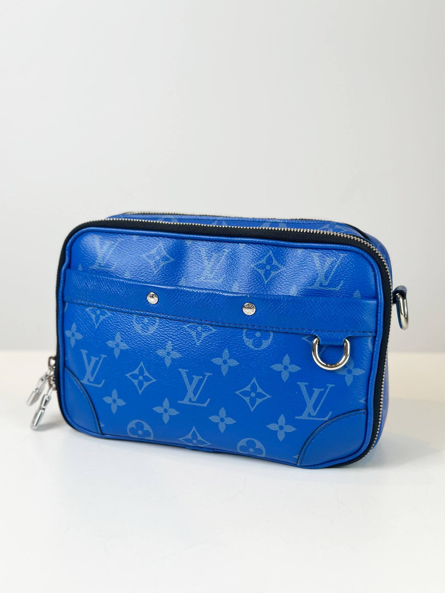 LOUIS VUITTON ALPHA BLUE MESSENGER BAG