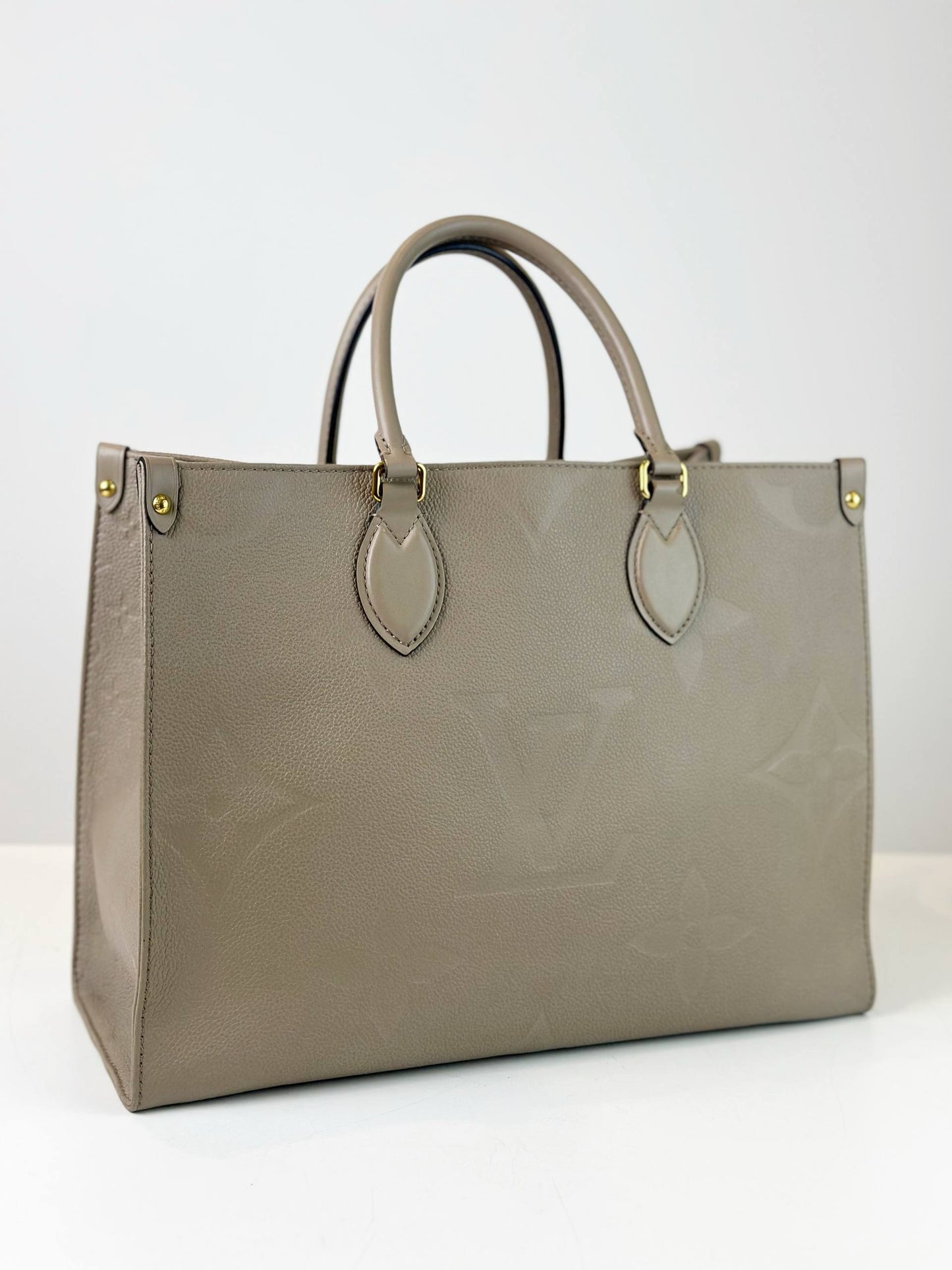 LOUIS VUITTON ON THE GO MM GREY TOTE BAG