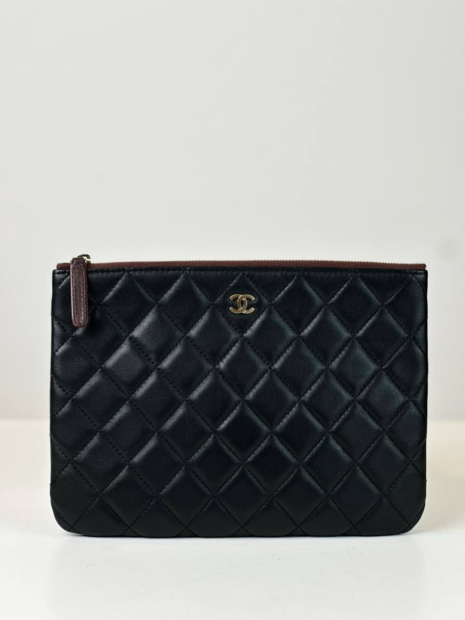 CHANEL O CASE MEDIUM BLACK POUCH GHW