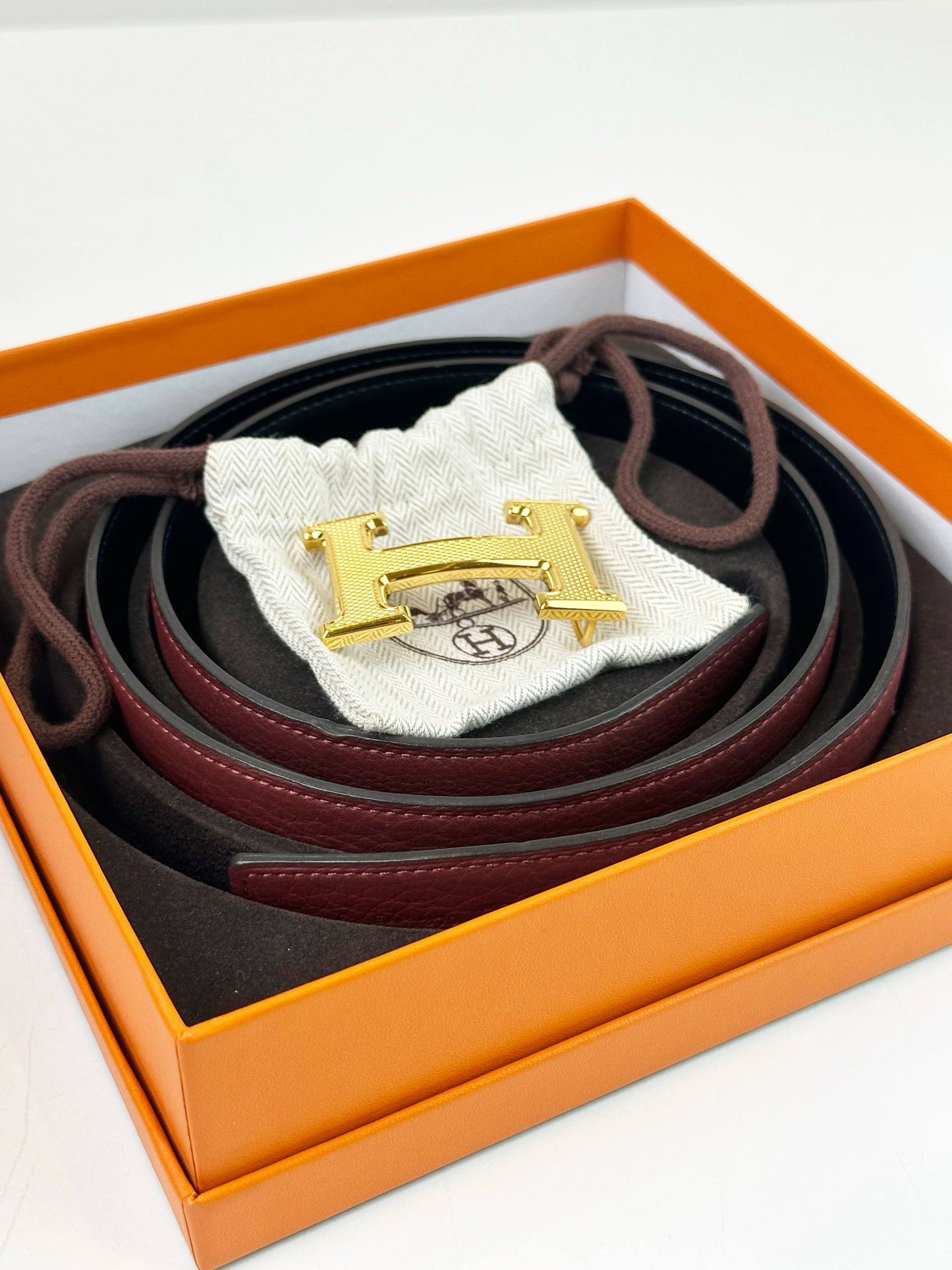 HERMES H TOUAREG REVERSIBLE LEATHER MAROON BELT