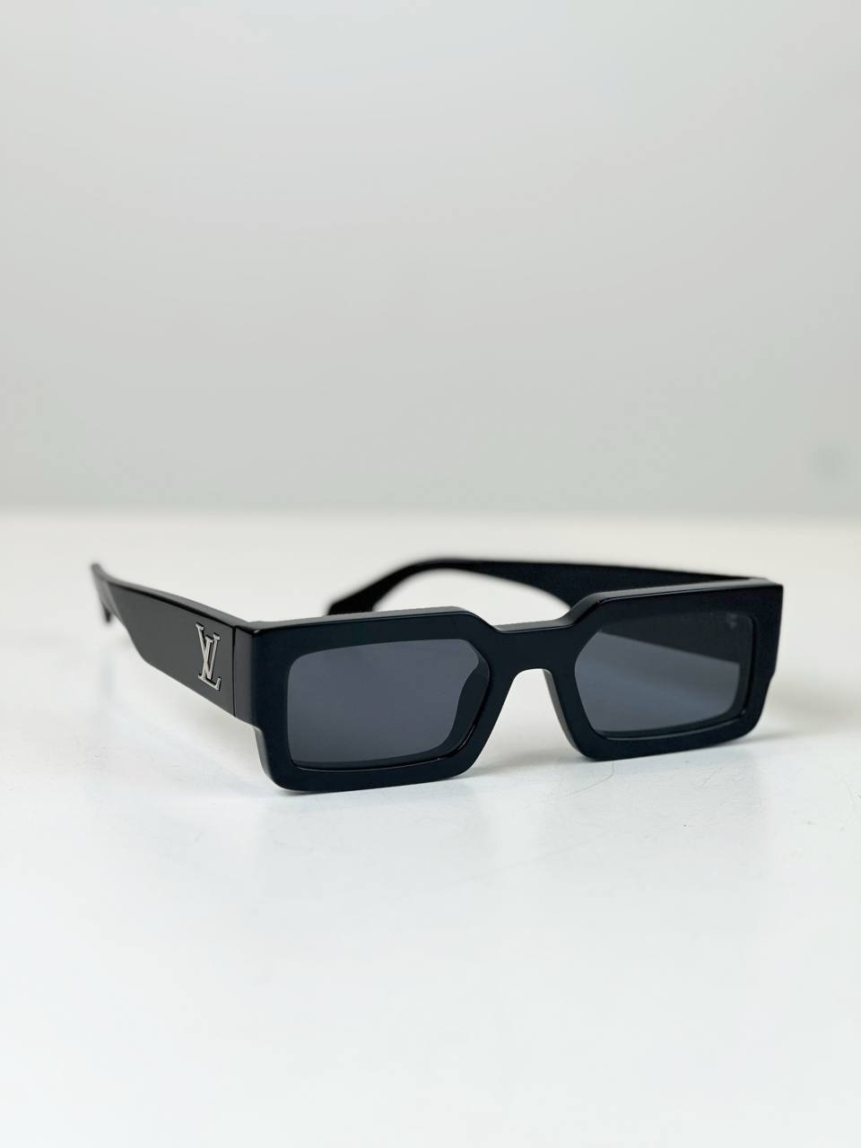LOUIS VUITTON CLASH LOW SQUARE SUNGLASSES