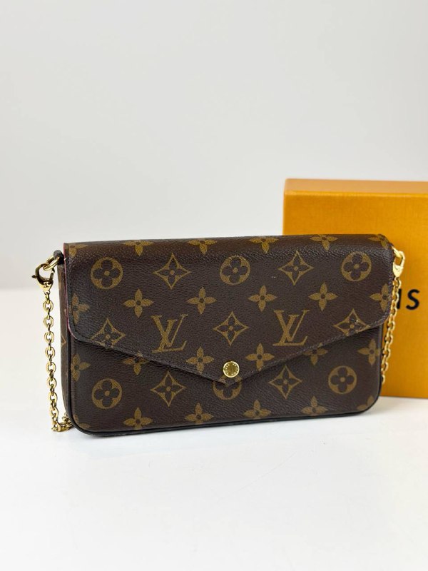 LOUIS VUITTON POCHETTE FELICIE MONOGRAM CROSSBODY BAG