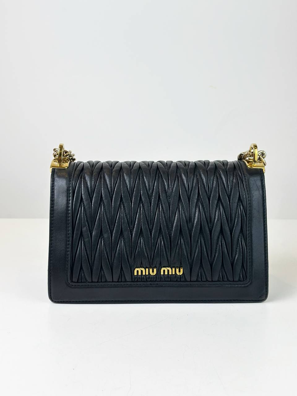 MIU MIU MATELASSE CHAIN LEATHER RED SHOULDER BAG