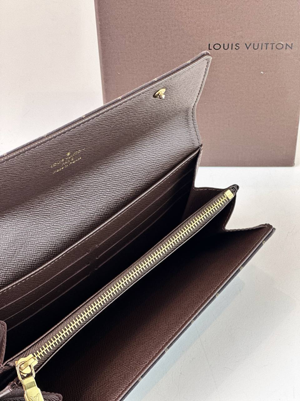 LOUIS VUITTON MINI LIN SARAH WALLET