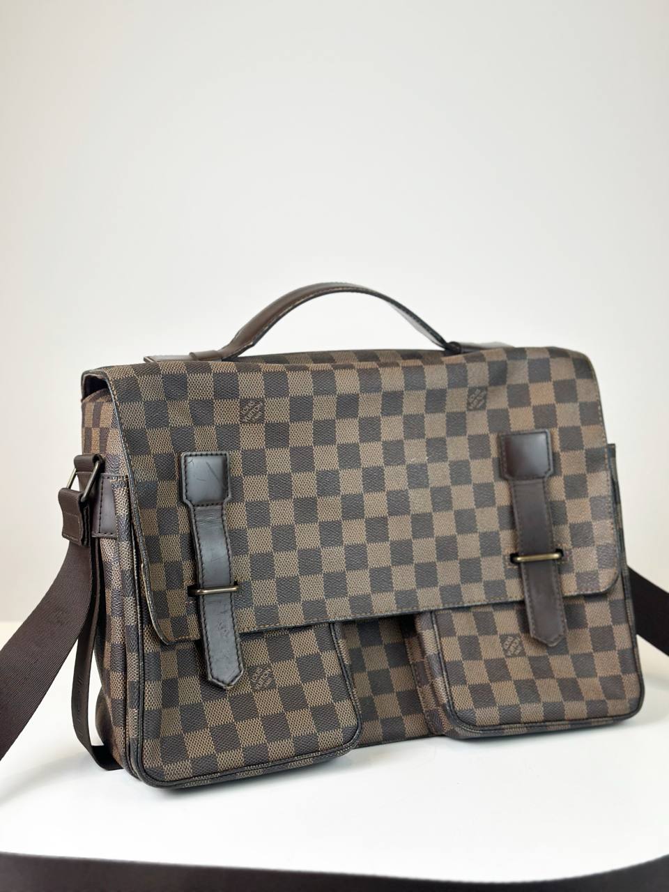 LOUIS VUITTON DAMIER EBENE BROADWAY MESSENGER BAG