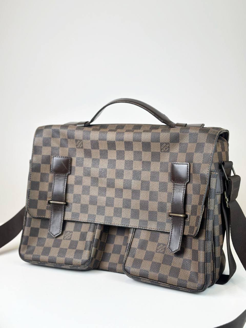 LOUIS VUITTON DAMIER EBENE BROADWAY MESSENGER BAG