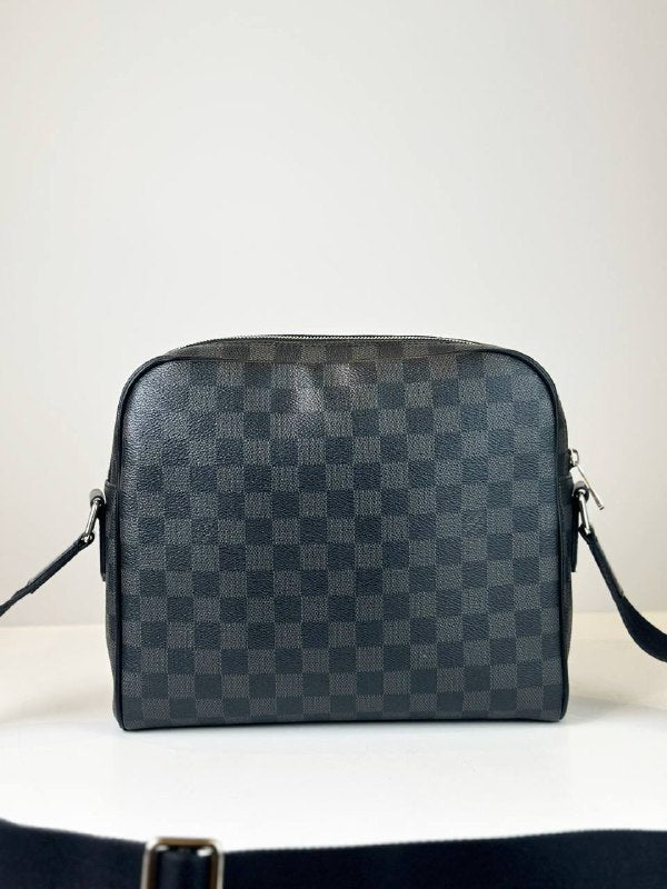 LOUIS VUITTON DAMIER GRAPHITE DAYTON PM MESSENGER BAG
