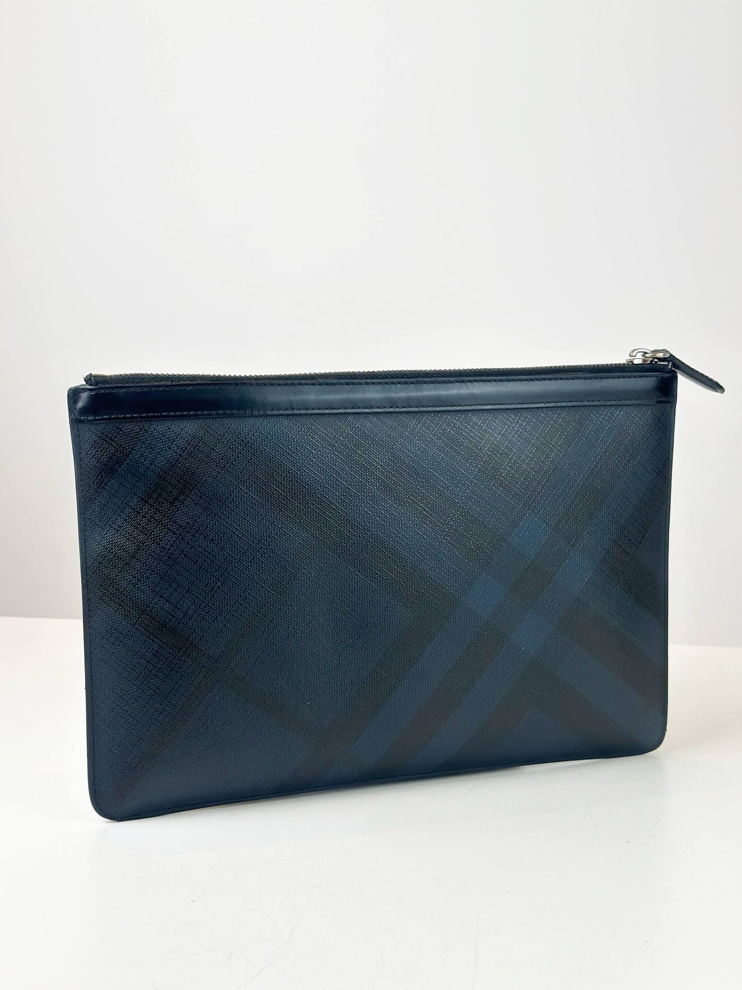 BURBERRY LONDON CHECK NAVY BLUE CLUTCH