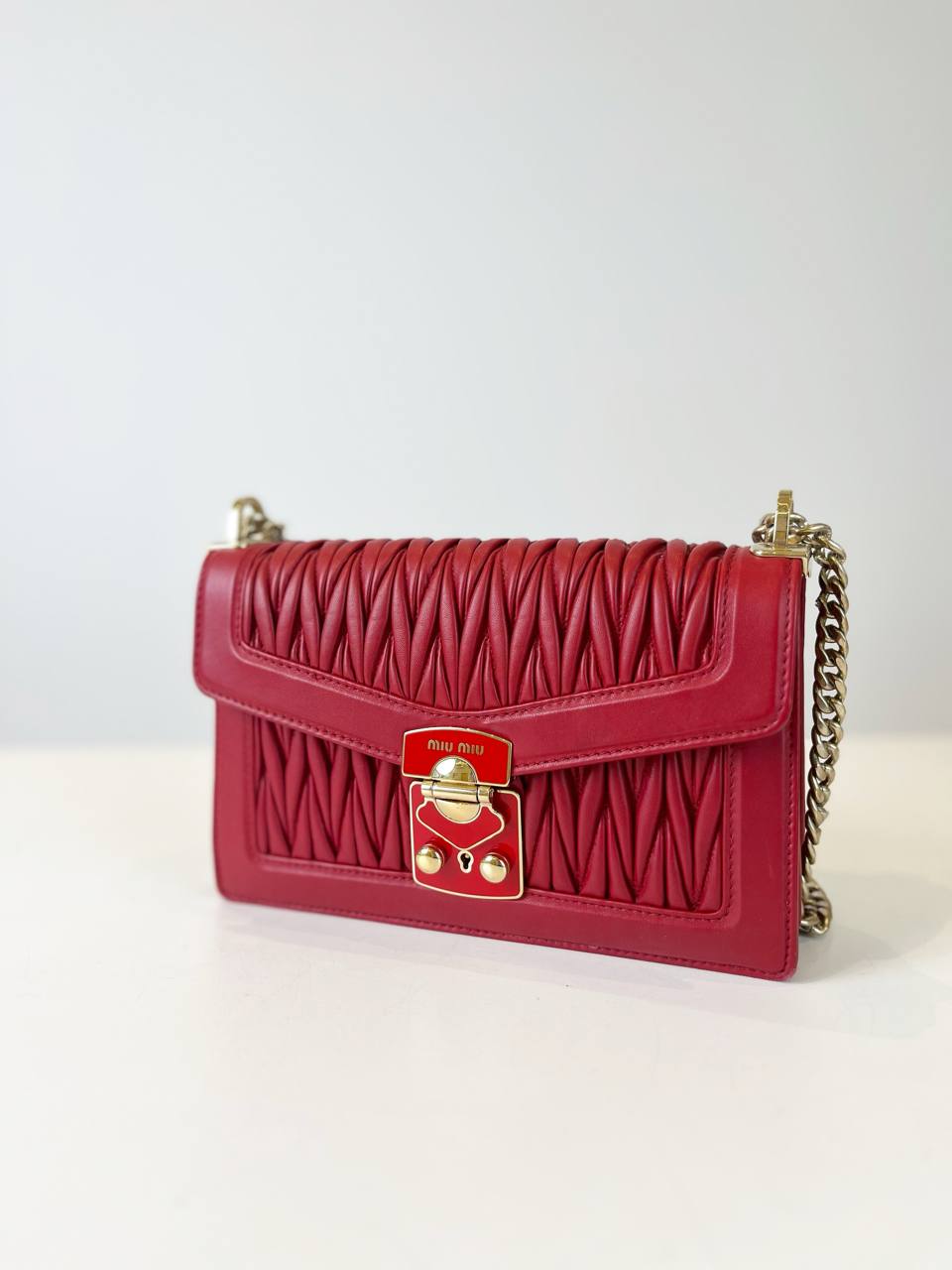 MIU MIU MATELASSE CHAIN LEATHER RED SHOULDER BAG