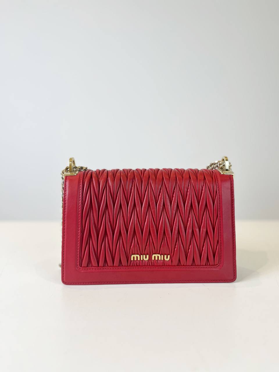 MIU MIU MATELASSE CHAIN LEATHER RED SHOULDER BAG
