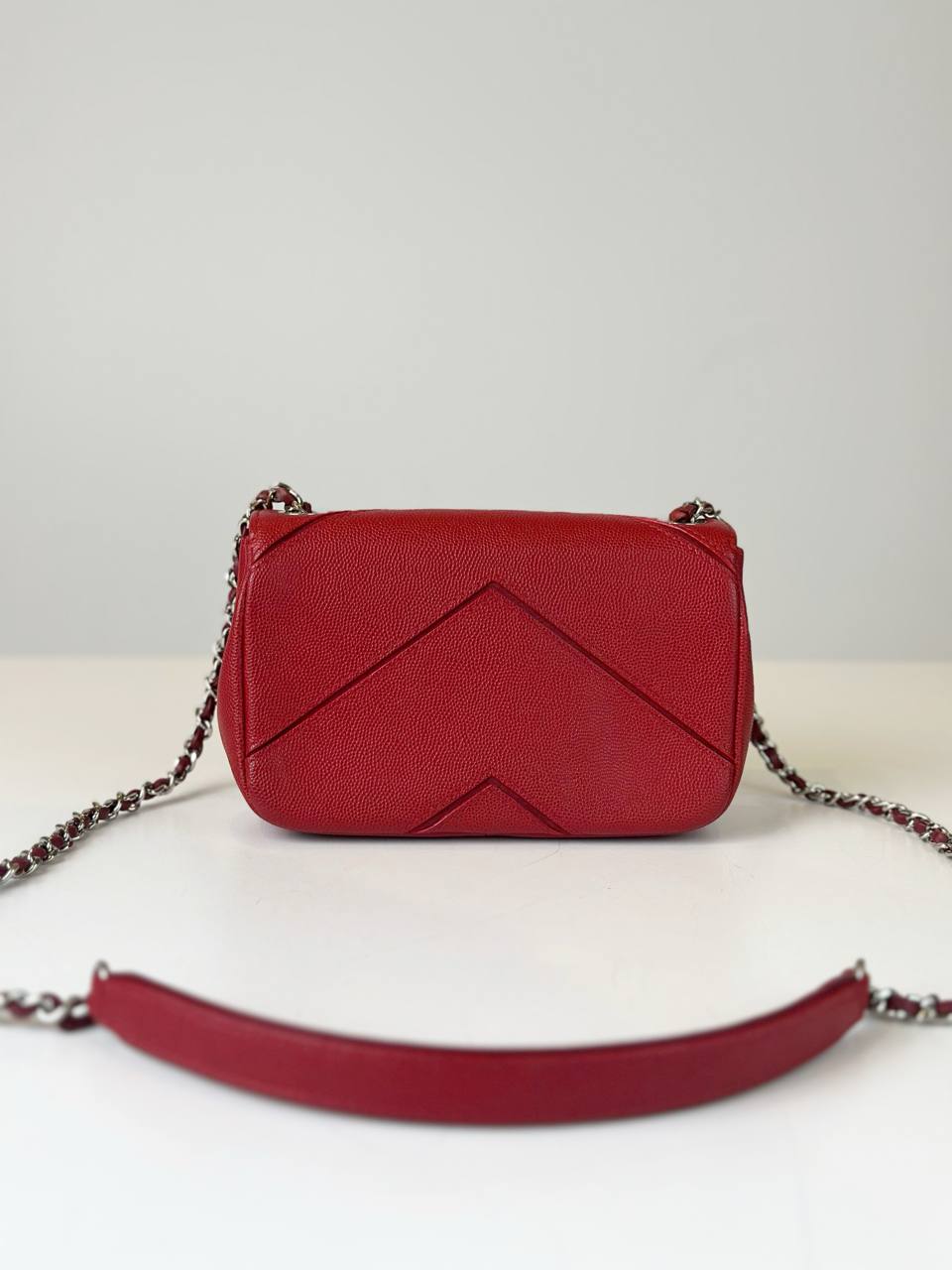 CHANEL MACRO CHEVRON FLAP CAVIAR RED CROSSBODY BAG