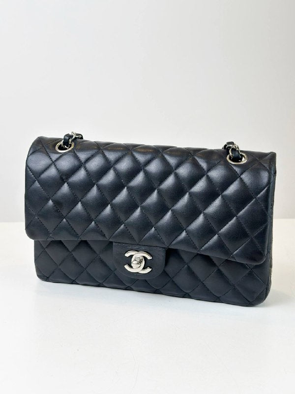 CHANEL CLASSIC FLAP BLACK MEDIUM SHOULDER BAG SHW