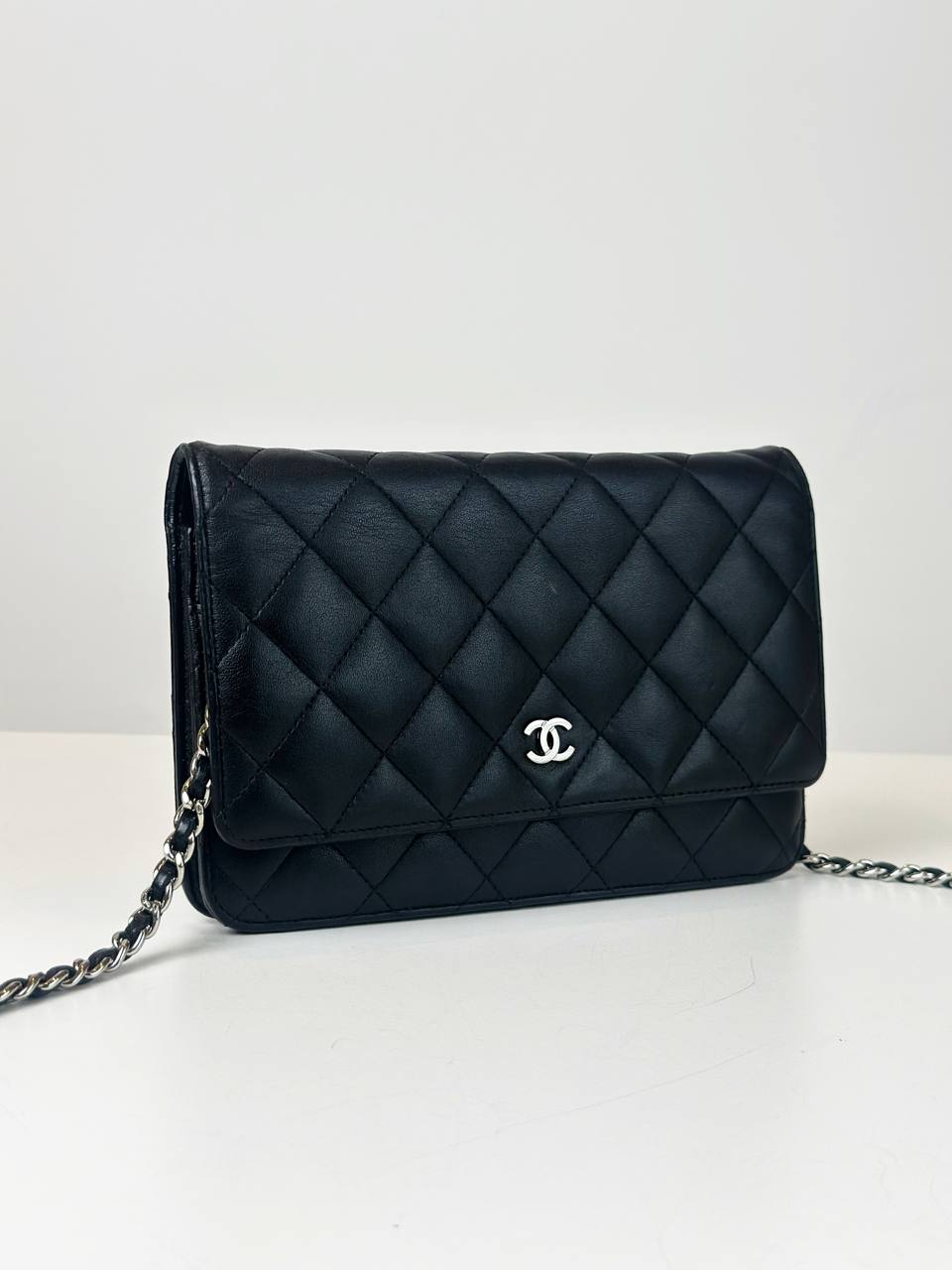 CHANEL CLASSIC BLACK WALLET ON CHAIN SHW