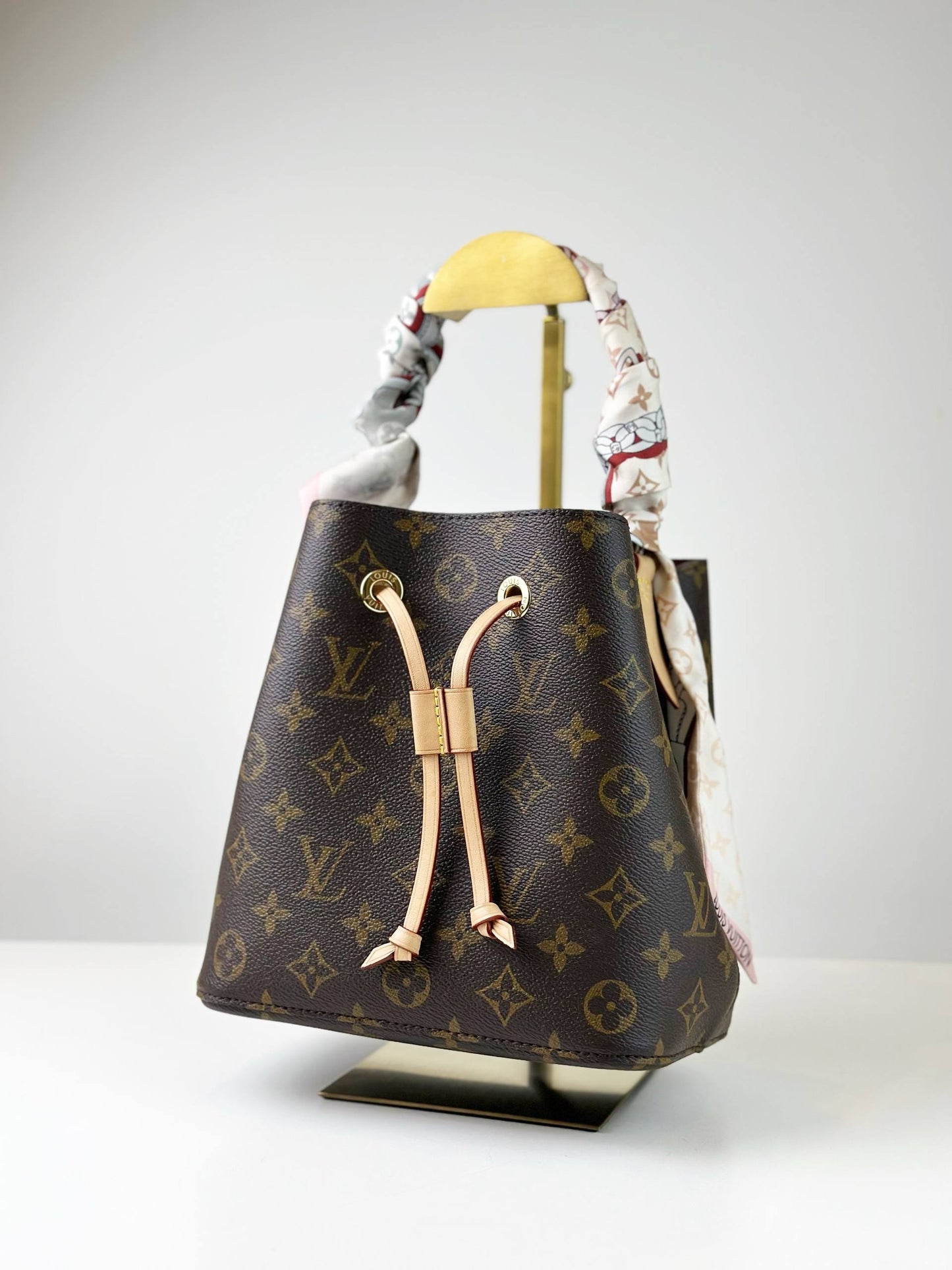 LOUIS VUITTON MONOGRAM NEONOE BB BUCKET BAG
