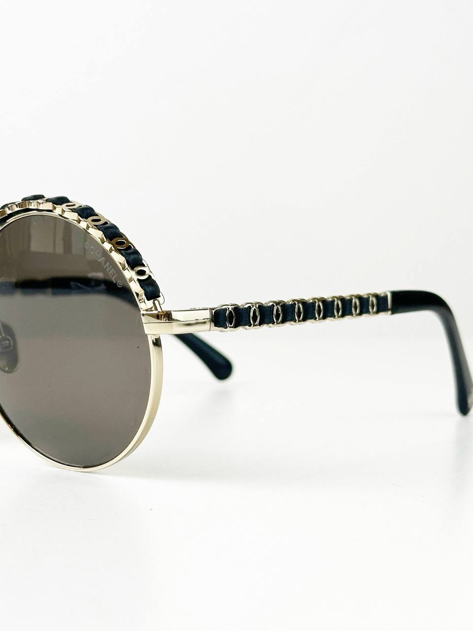 CHANEL ROUND SUNGLASSES