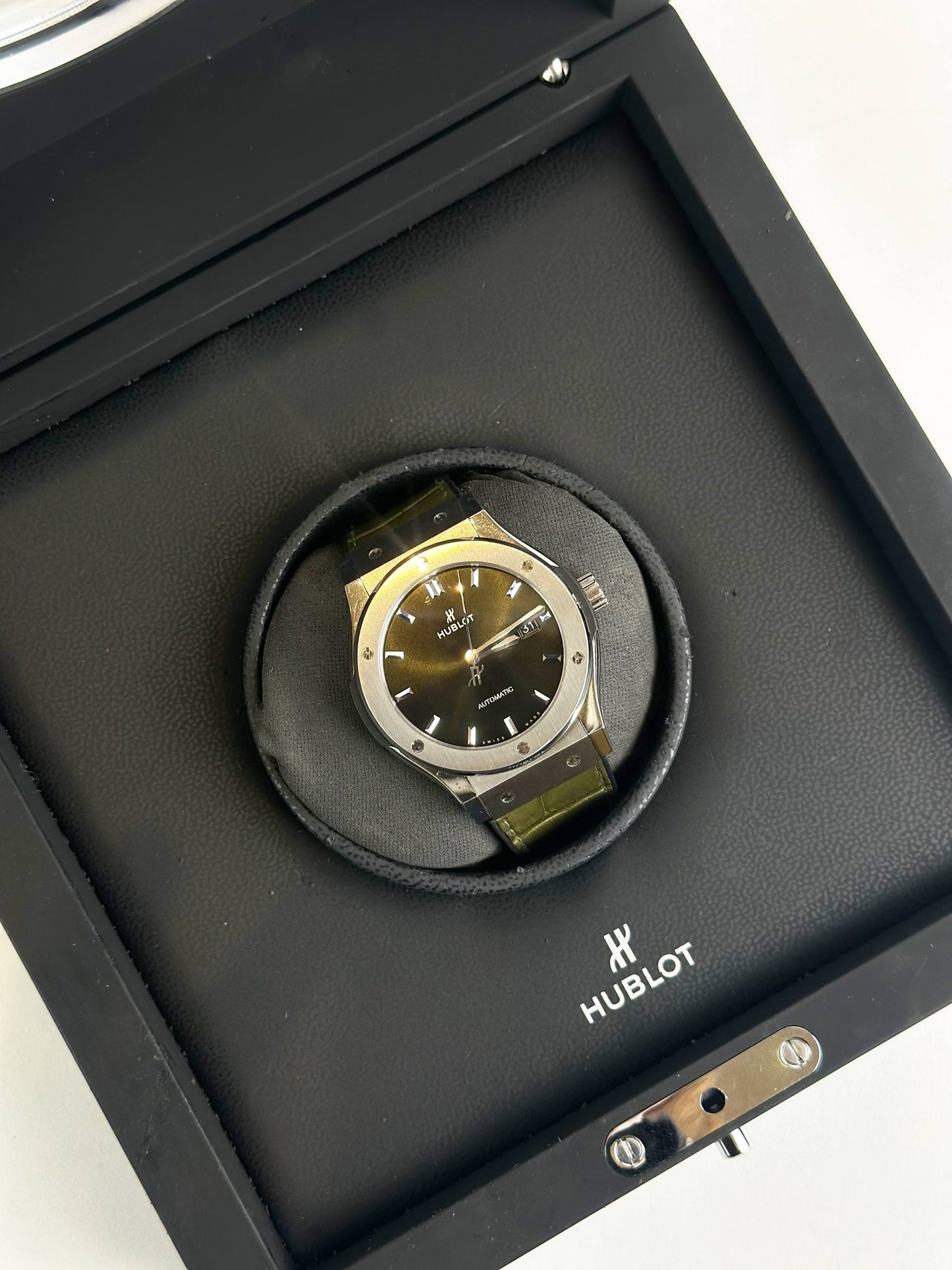 HUBLOT CLASSIC FUSHION GREEN DIAL AUTOMATIC WATCH