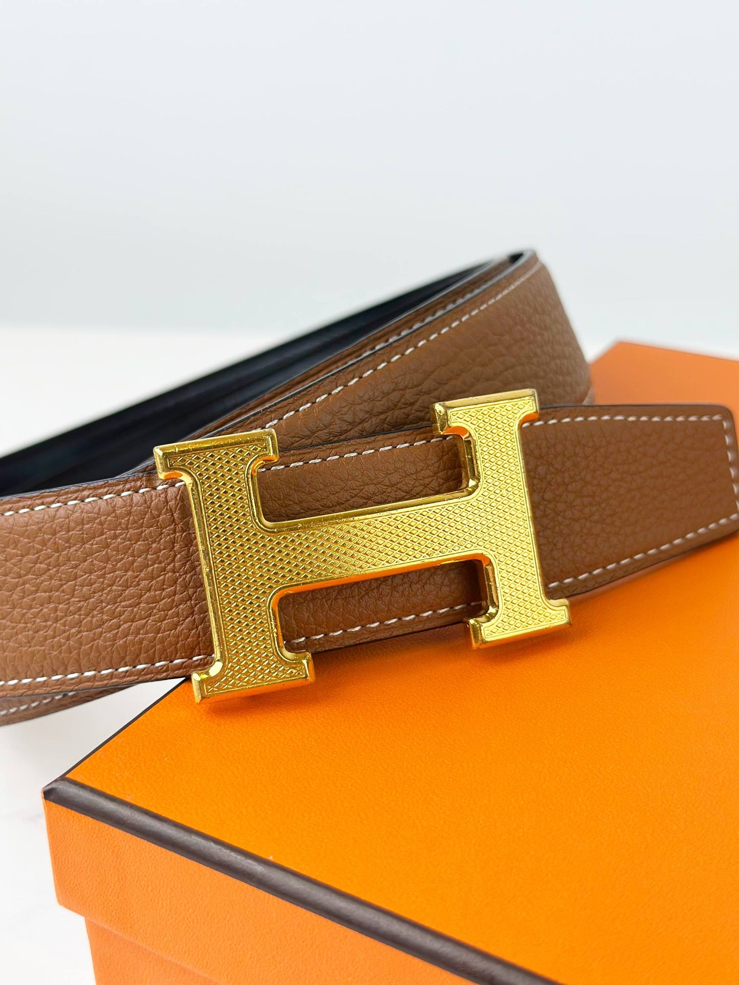 HERMES H TOUAREG REVERSIBLE LEATHER GOLD BELT