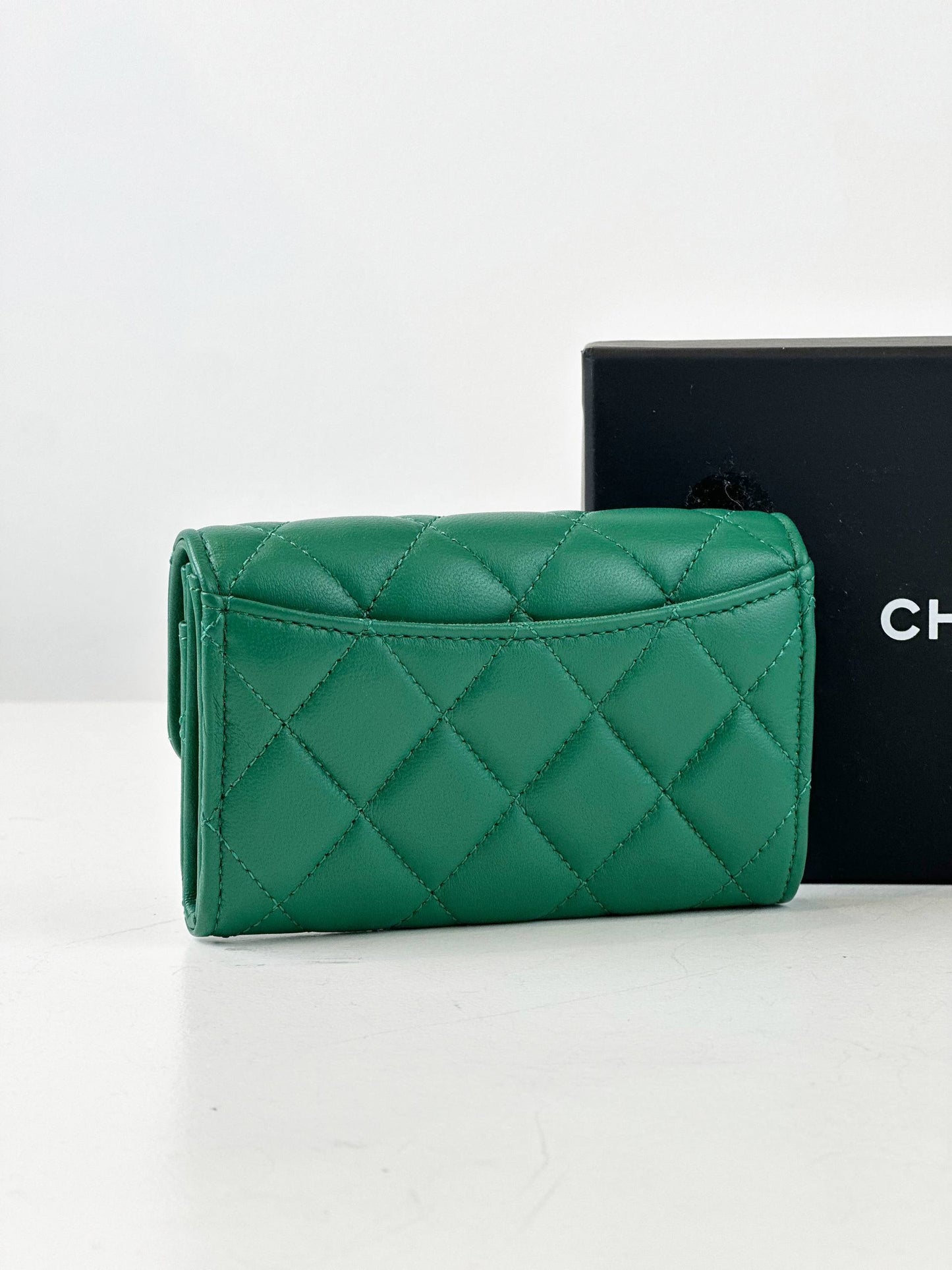 CHANEL QUILTED FLAP GREEN CARD HOLDER
