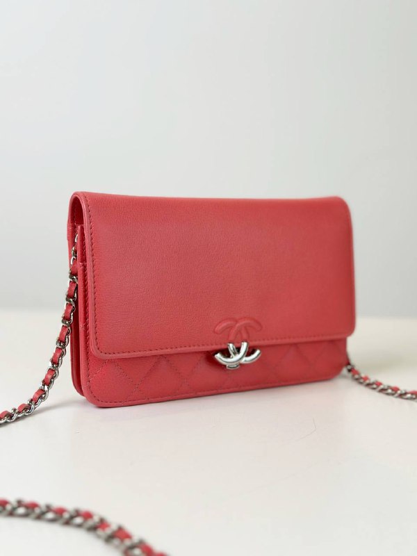 CHANEL CAVIAR RED CC BOX WALLET ON CHAIN