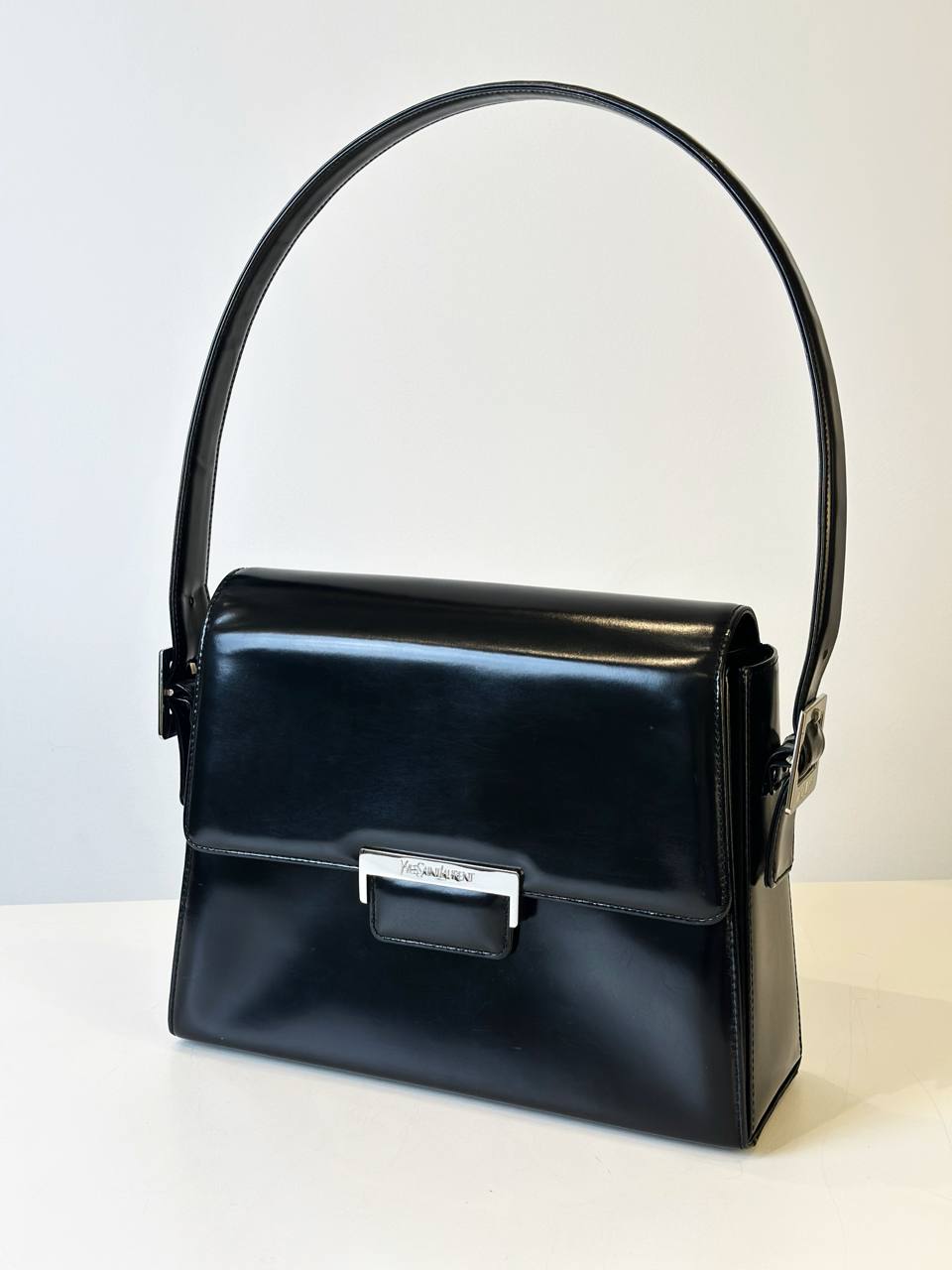 YSL BLACK PATENT LEATHER SHOULDER BAG