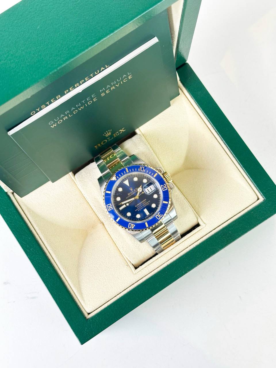 ROLEX SUBMARINER BLUE DIAL 18K YELLOW GOLD AUTOMATIC WATCH