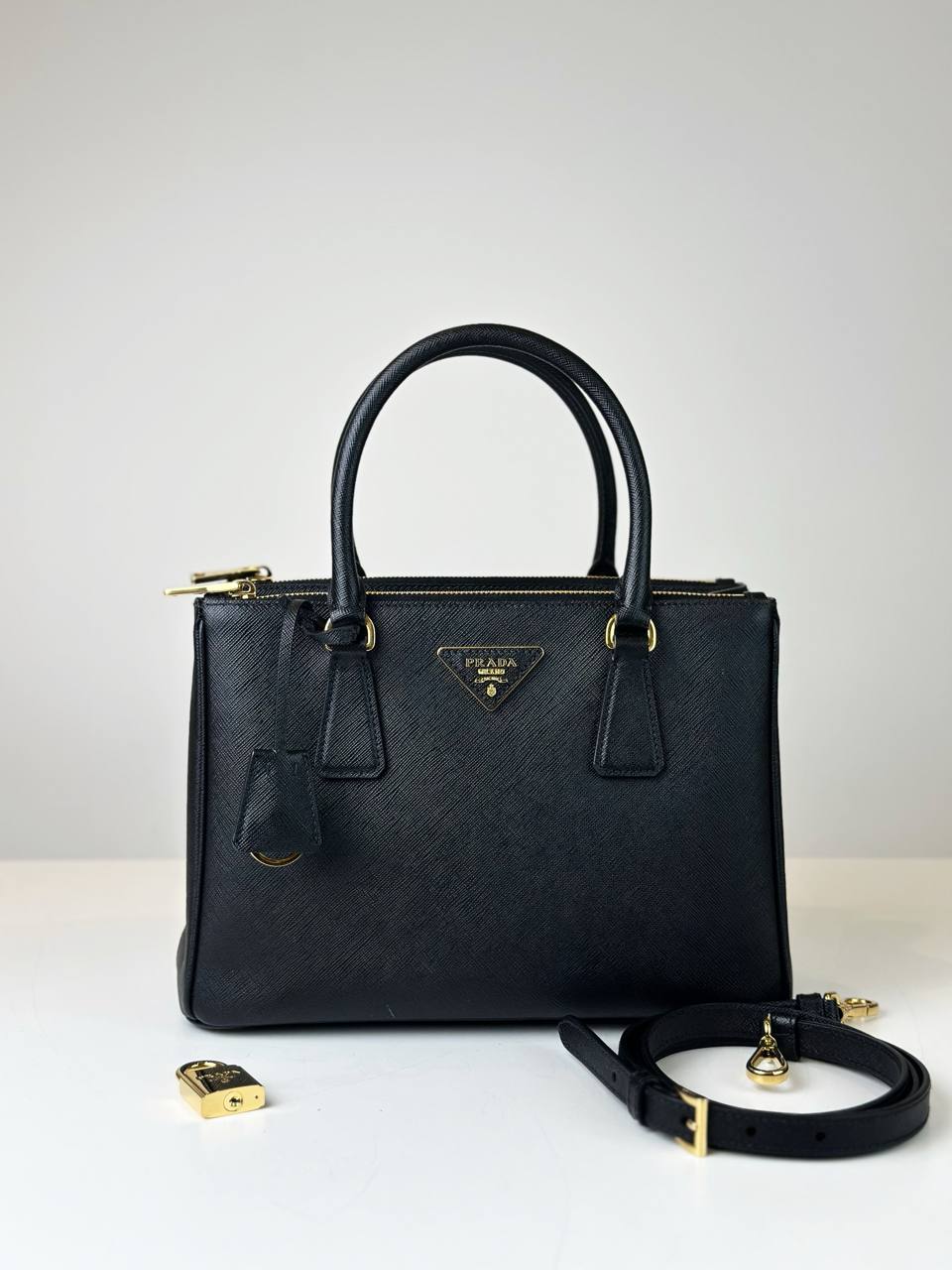 PRADA GALLERIA SAFFIANO LEATHER MEDIUM BLACK TOP HANDLE BAG