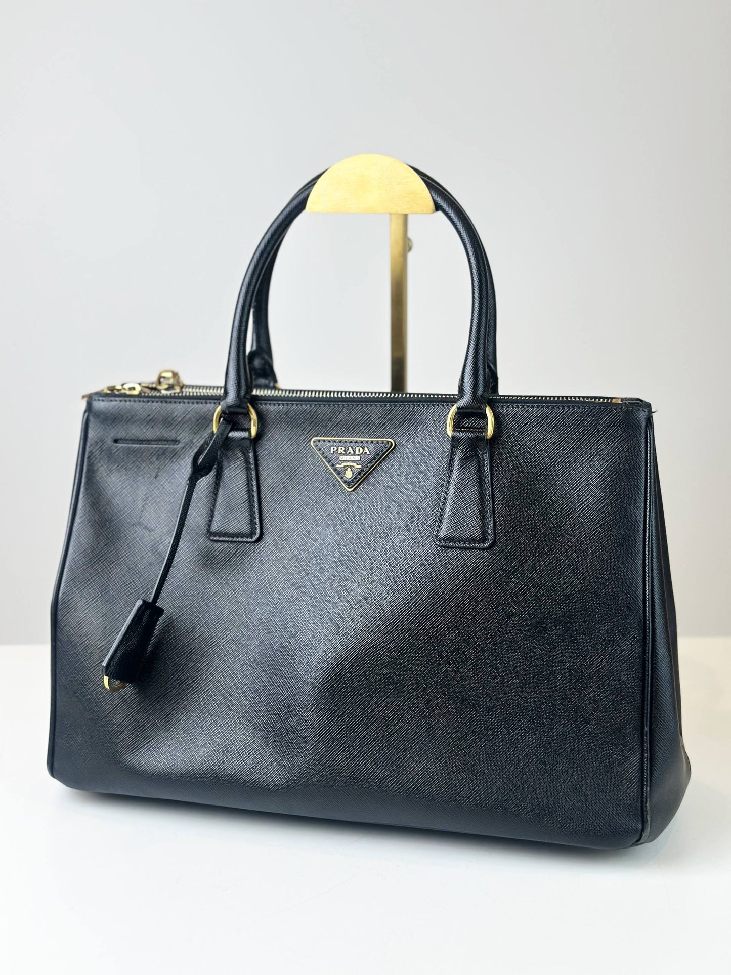 PRADA GALLERIA SAFFIANO LEATHER LARGE BLACK TOP HANDLE BAG