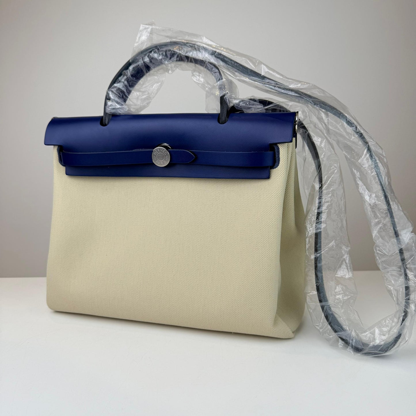 Hermes Bicolor Herbag Zip 31 PM Retourne Toile Vache Hunter Bag