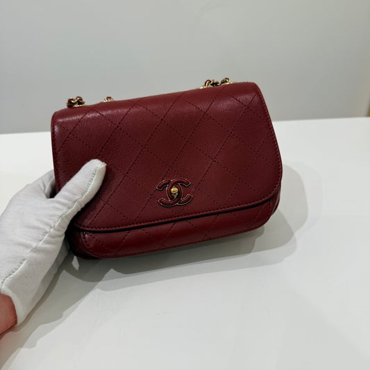 Chanel Flap Bag 19B Enamel Buckle Messenger Bag