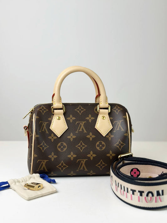LOUIS VUITTON SPEEDY BANDOULIERE 20 MONOGRAM TOP HANDLE BAG WITH STRAP