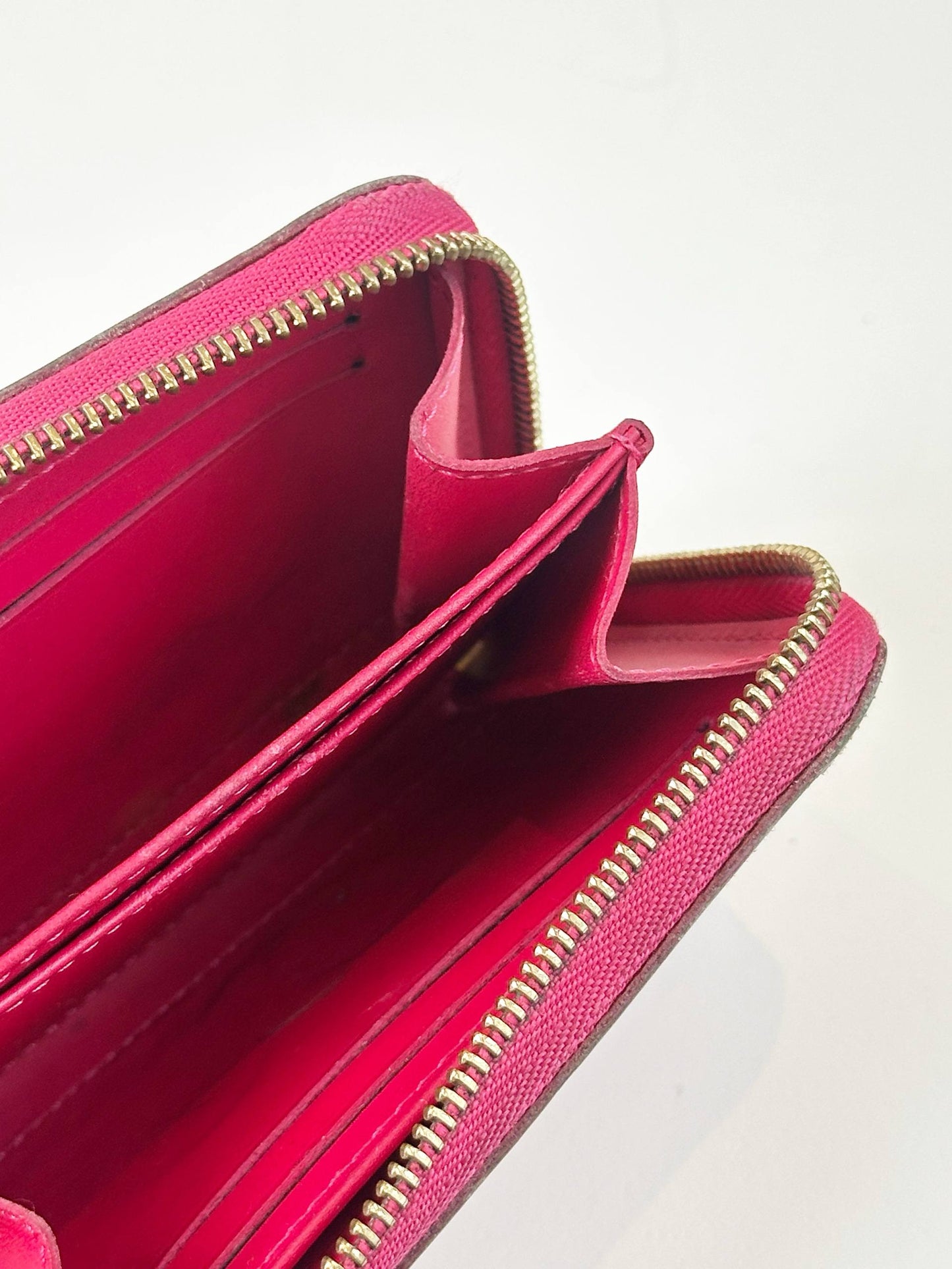 LOUIS VUITTON VERNIS RED ZIPPY COIN PURSE