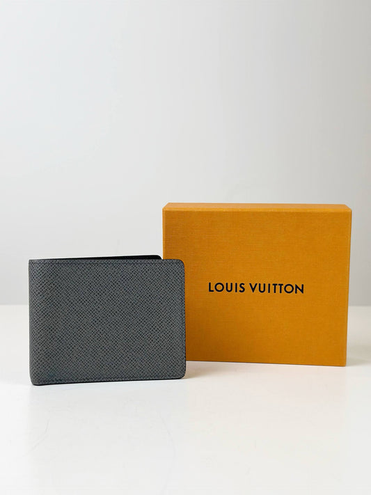 LOUIS VUITTON TAIGE LEATHER GREY BI-FOLD WALLET FULL SET