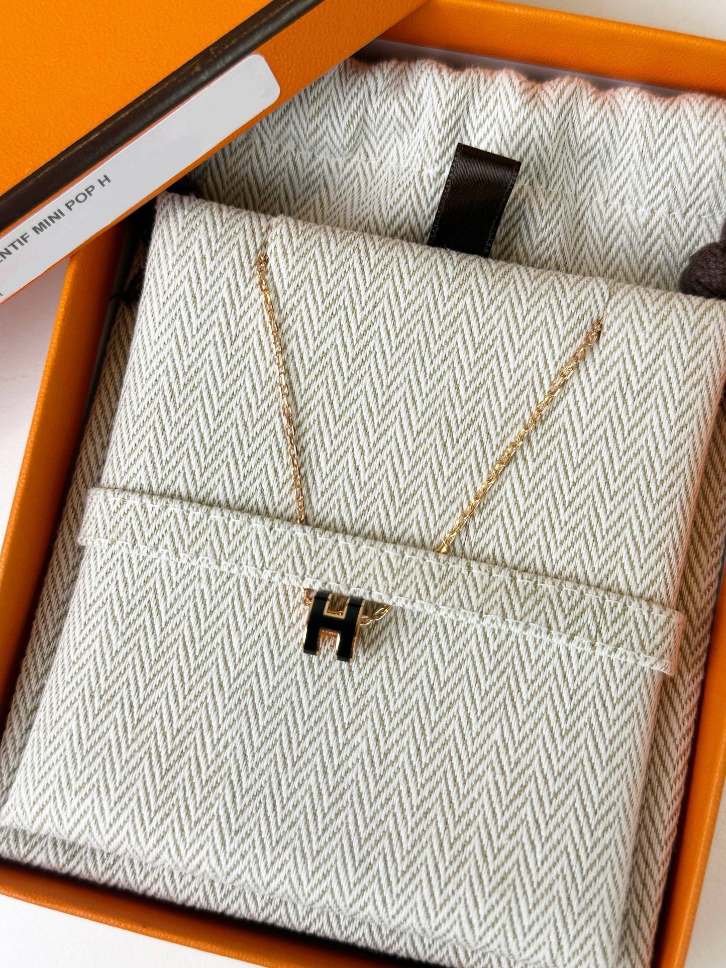 HERMES MINI H POP BLACK NECKLACE ROSE GOLD