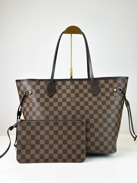 MICROCHIP LOUIS VUITTON DAMIER EBENE NEVERFULL MM TOTE BAG WITH POUCH