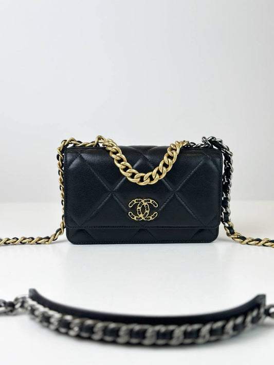 CHANEL QUILTED 19 BLACK WALLET ON CHAIN
