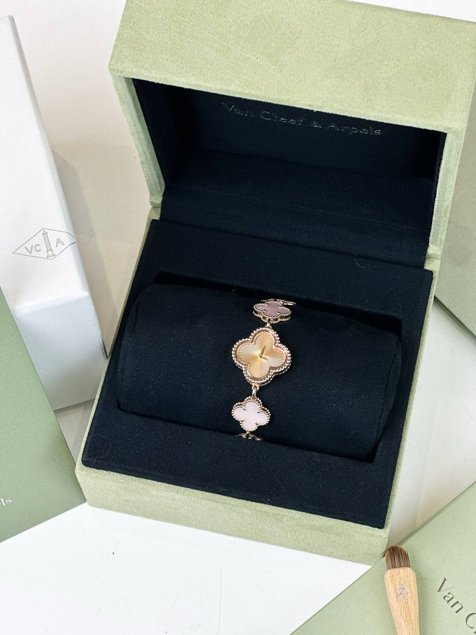 VCA VAN CLEEF & ARPELS SWEET ALHAMBRA ROSE UILLOCHE AND GOLD PINK MOTHER OF PEARL BRACELET QUARTZ WATCH