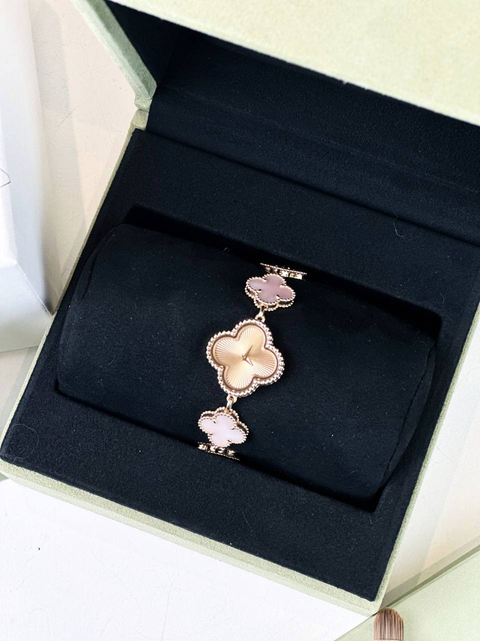 VCA VAN CLEEF & ARPELS SWEET ALHAMBRA ROSE UILLOCHE AND GOLD PINK MOTHER OF PEARL BRACELET QUARTZ WATCH